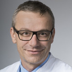 Das Bild zeigt Dr. Bernd Oliver Maier.